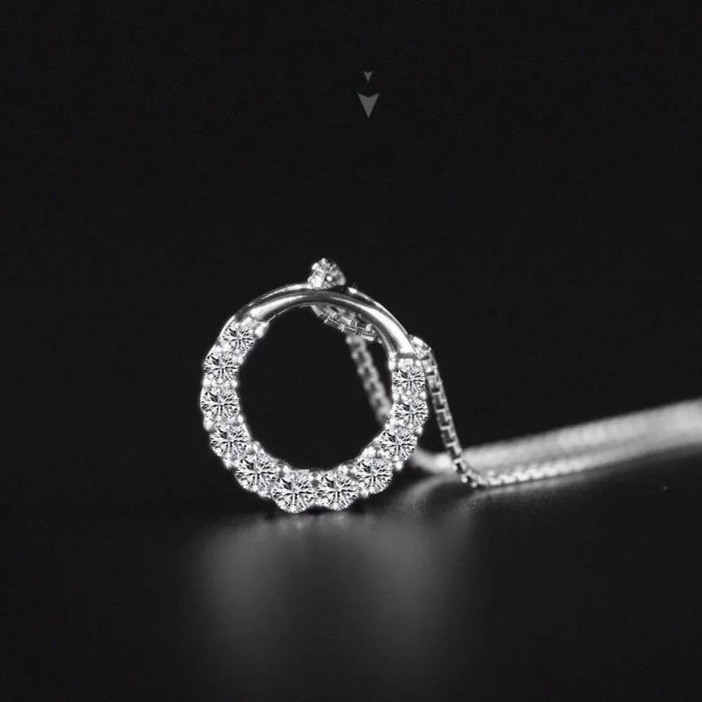 *NEW 925 Sterling Silver Diamond Circle Necklace
